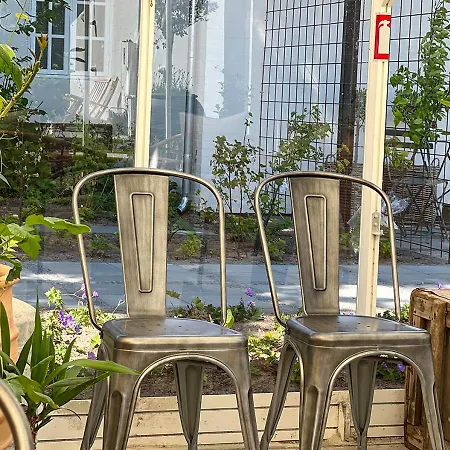 فندق Blomme's Place