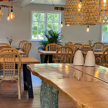 Blomme's Place ホテル *