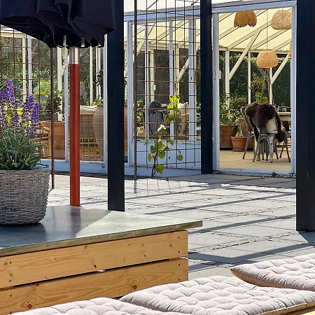 Blomme's Place Отель